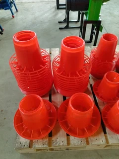 Chicken Feeders 3, 6 &amp; 9kg