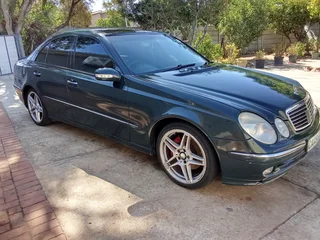 2004 Mercedes-Benz e320