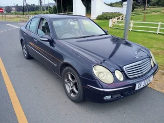 Mercedes-Benz E240 E211