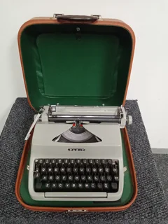 Ornament Facit Typewriter