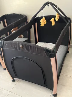 Chelino Camp Cot with Matt