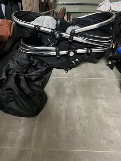 Chelino Platinum Lunar Chrome Twin Pram