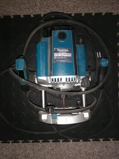 Makita Router RP230FC