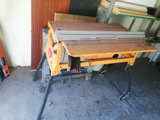 Triton Workcentre 2000 &#43; Hitachi Circular Saw