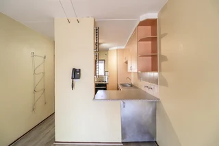 Beautiful Secure Townhouse