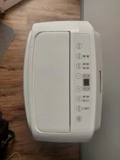 Midea 12000 BTU Portable Aircon ( R6200 now R3800)