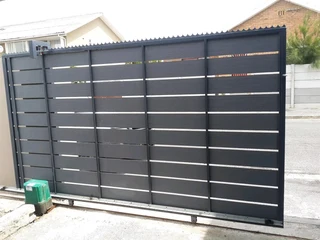 Polyplank gates and Nutec gates