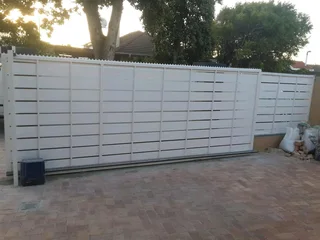 Motorised Sliding gates and fencing