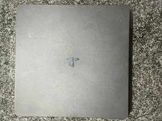 PlayStation 4 Slim 1TB &#43; 3 Controllers &#43; Headset – Excellent Deal