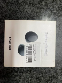 Samsung Galaxy Buds 2 – Excellent Condition &#43; Original &#43; Box &#43; nego