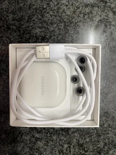 Samsung Galaxy Buds 2 – Excellent Condition &#43; Original &#43; Box &#43; nego