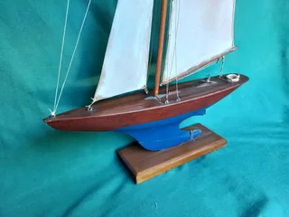 Model Yacht
