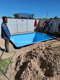 FIBREGLASS SHELL POOLS