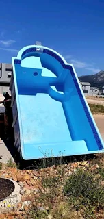 FIBREGLASS SHELL POOLS