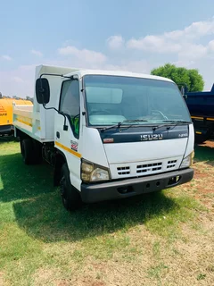 2009 Isuzu Npr 400 Tipper Truck