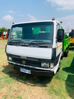 2016 TATA 809 EX2 TIPPER TRUCK