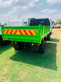 2016 TATA 809 EX2 TIPPER TRUCK