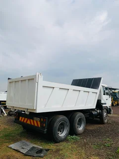 2009 NISSAN DIESEL UD290 TIPPER TRUCK