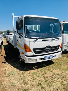 2012 Hino 500 1017 Dropside