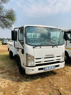 Isuzu Nqr300 Dropside Truck