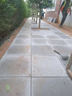 Returning wall and landscaping