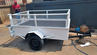 Bricks moulding machines