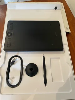 Wacom Intuos Pro M Graphics Tablet