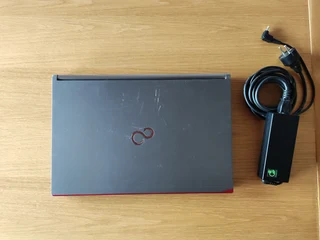 Notebook Fujitsu E754