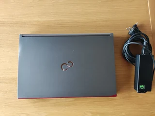 Notebook Fujitsu E754