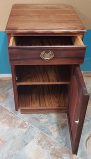 Sideboard / Cabinet 1 from 5