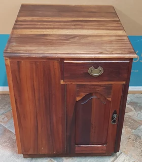 Sideboard / Cabinet 5 from 5