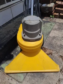 TrimRite Victa Vac 500 outdoor vacuum cleaner