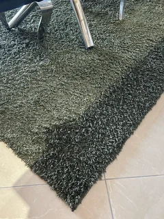 1.6m shaggy carpet