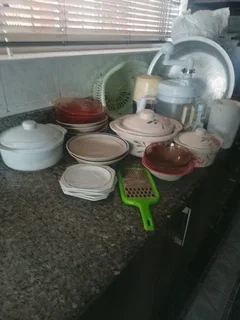 Relocating Items to go Couch Airfryer Dishes Pots etc. see pics much more. Overport Sayed 0817176484