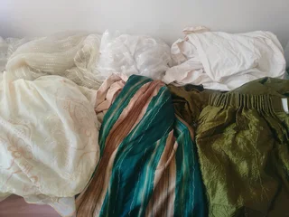 Relocating Items to go Couch Airfryer Dishes Pots etc. see pics much more. Overport Sayed 0817176484