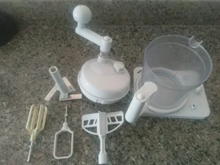 Relocating All to go From R50 Pots couch dishes glassware etc. Overport Sayed 0817176484