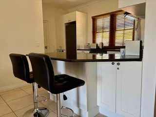 Whale Rock Garden Furniched Flat in secure estate with magnificient view/ underfloor heating