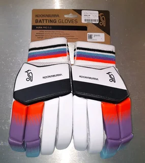 Kookaburra Batting Gloves - Left Handed