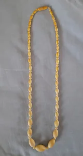 Jewellery Ivory Necklace and Brooch