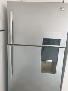 Fridge and freezer repairs onsite