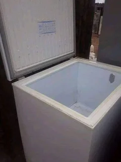 Fridge and freezer repairs onsite