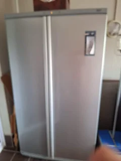 Fridge and freezer repairs onsite