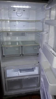 Fridge and freezer repairs onsite