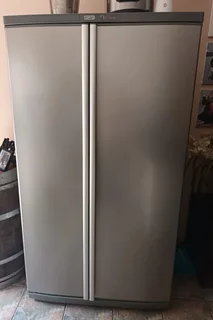 Fridge and freezer repairs onsite