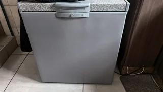 Fridge and freezer repairs onsite