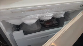 Fridge and freezer repairs onsite