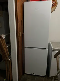 Fridge and freezer repairs onsite