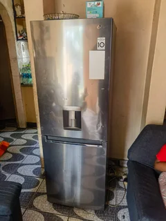 Fridge and freezer repairs onsite