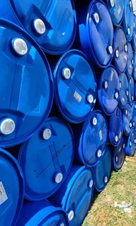 250L CLOSEDTOP BARRELS/DRUMS &#64;R160 BARGAIN