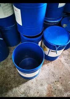 METAL/STEEL CANS WITH LIDS R60 EACH